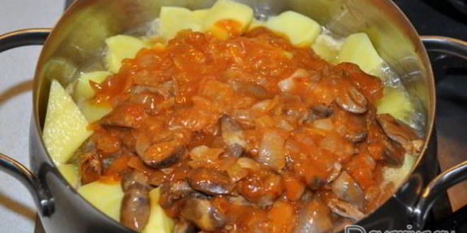 Рецепт азу из куриных потрошков