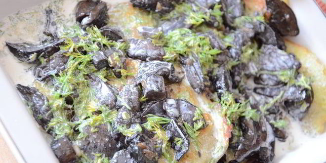 Рецепт ароматных картофельно-кабачковые драники, запеченные с подберезовиками