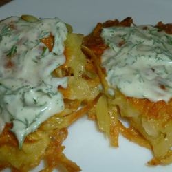 Рецепт Драников с сыром и горчичным соусом