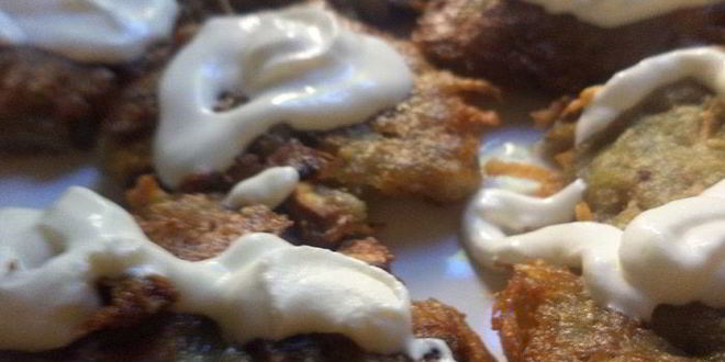 Рецепт картофельных драников с шампиньонами и кабачком