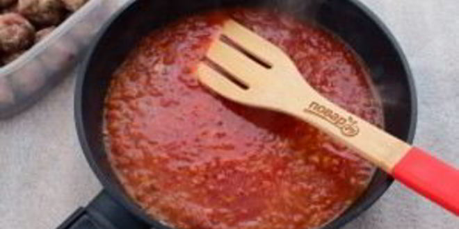 Рецепт фрикаделек с томатным соусом и яйцом