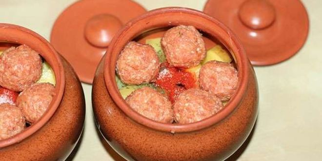 Рецепт грибов с фрикадельками в горшочках