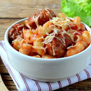 Рецепт Пасты в томате с фрикадельками