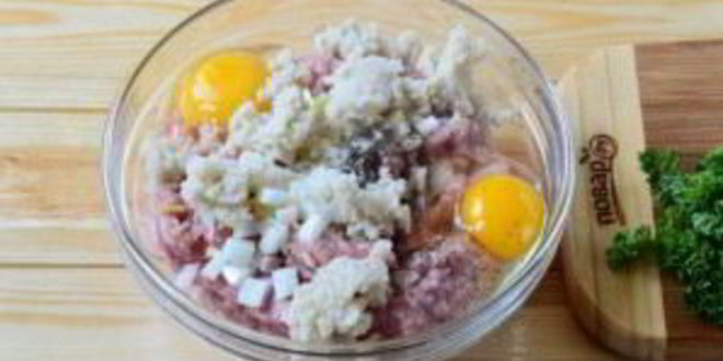 Рецепт сытных фрикаделинов с начинкой