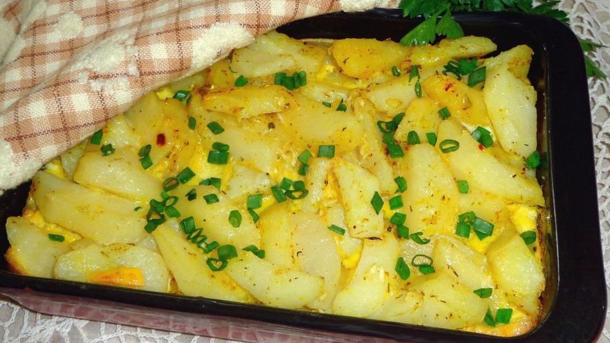 Рецепт картофеля с яйцом в духовке