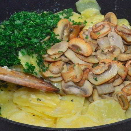 Рецепт Картофеля в сливках с грибами