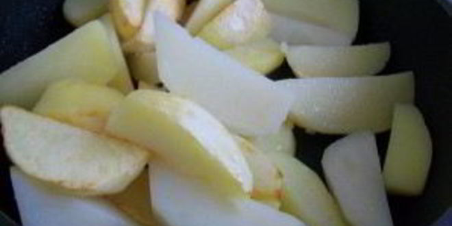 Рецепт картошки в духовке со сметаной и сыром