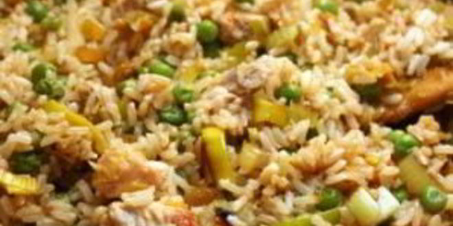 Рецепт коричневого риса с индейкой и овощами