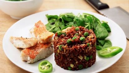 Рецепт Красного риса с рыбой и шпинатом