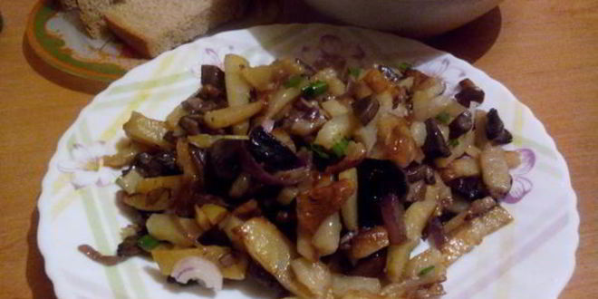 Рецепт жареной картошечки с лесными грибочками