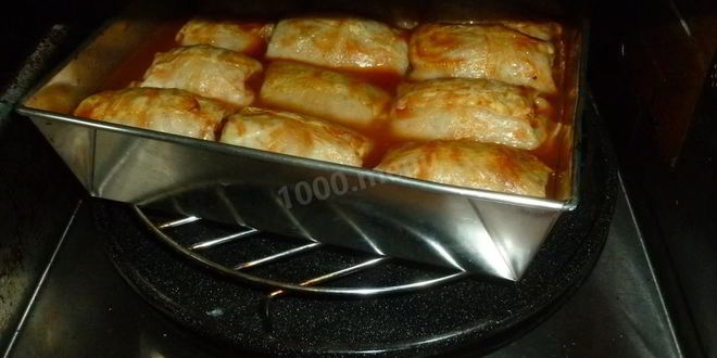 Рецепт голубцов в духовке в томатном соусе