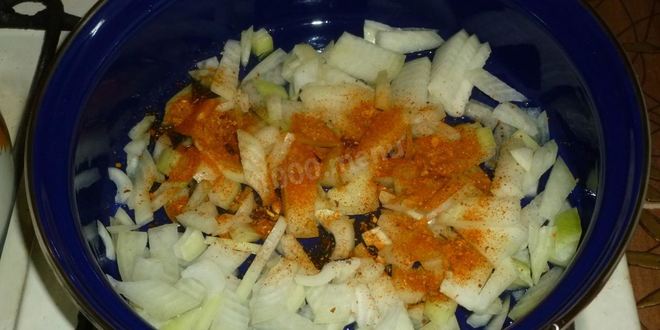 Рецепт голубцов в духовке в томатном соусе