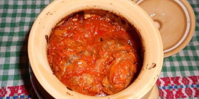 Рецепт ленивых голубцов с капустой и фаршем в горшочках