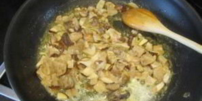 Рецепт белых грибов в сметане