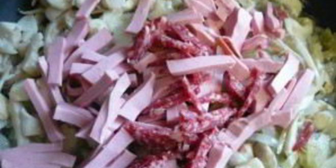 Рецепт грибов, жаренных с колбасой