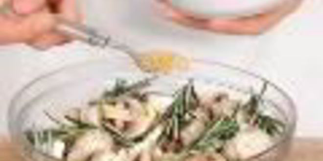 Рецепт шампиньонов с розмарином и чесноком