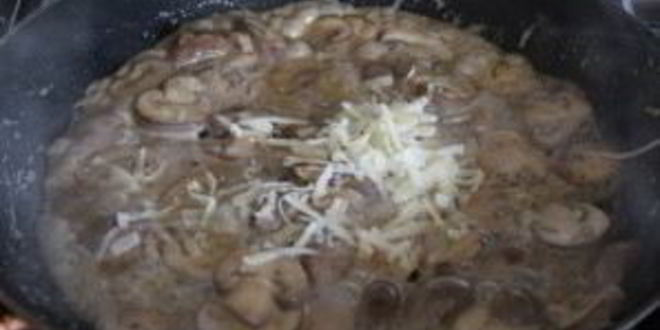 Рецепт жареных грибов с сыром