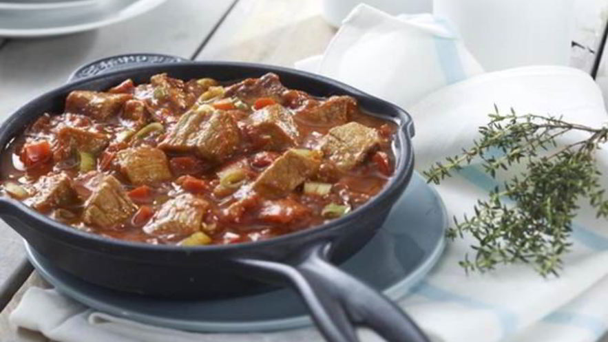 Рецепт гуляша из говядины с томатной пастой