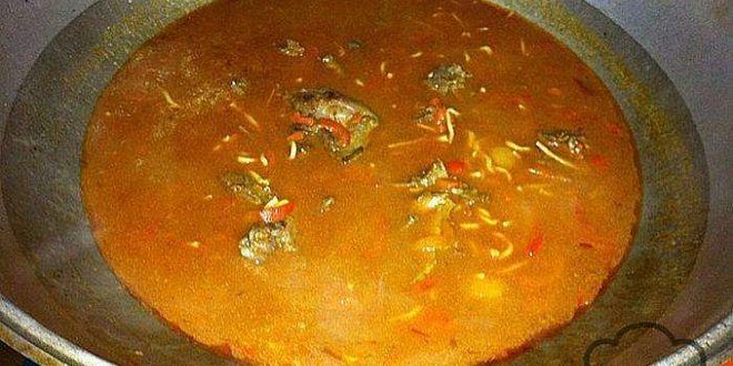 Рецепт гуляша из гуся в казане на природе