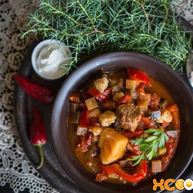 Рецепт Гуляша из мяса с клецками