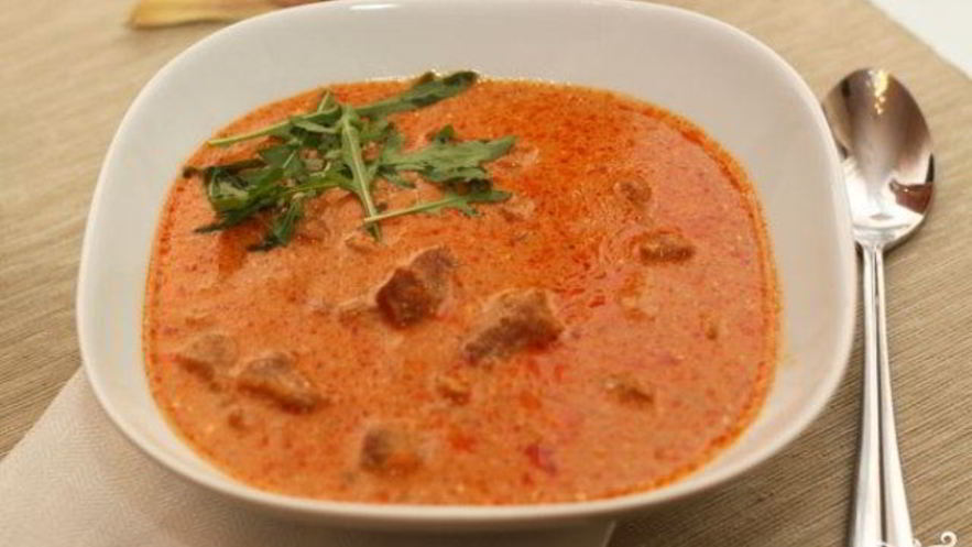 Рецепт гуляша из свинины с помидорами