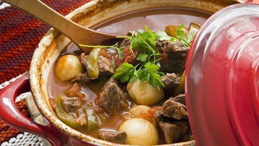 Рецепт гуляша по-венгерски с яичной лапшой