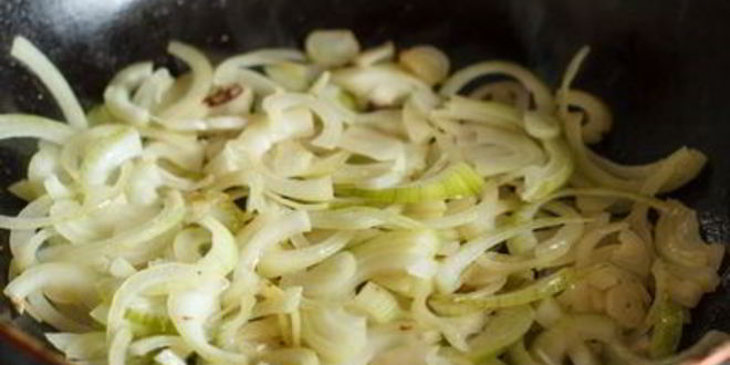 Рецепт свинины, тушенной с капустой а la гуляш