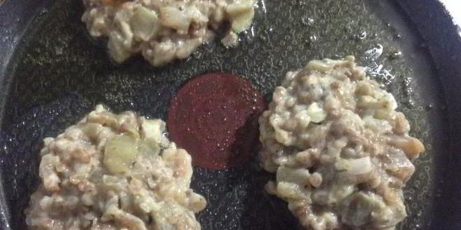 Рецепт гречаников с куриной грудкой и баклажанами