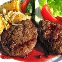 Рецепт Котлет из медвежатины с винным соусом