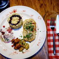 Рецепт Котлет из щуки с картофельно-сырным пюре и кабачками