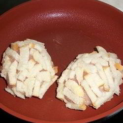 Рецепт Куриных котлет с сыром и изюмом