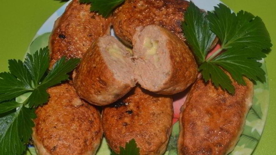 Рецепт рыбных котлет с сыром