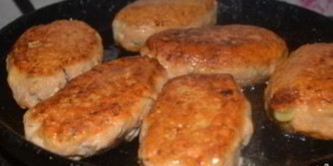 Рецепт рыбных котлет с сыром