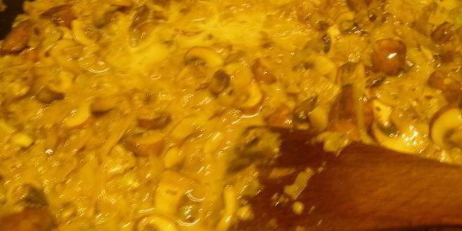 Рецепт лазаний с грибами, луком-пореем и сыром чеддер