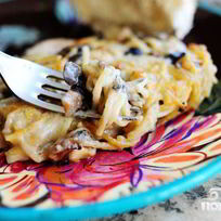 Рецепт Кассероли из курицы, спагетти и грибов