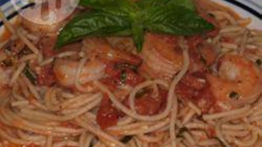 Рецепт макарон с креветками в розовом соусе