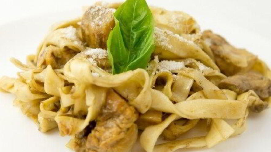 Рецепт пасты с курицей и грецкими орехами