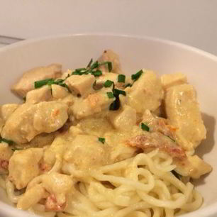 Рецепт Пасты с курицей в сливочном соусе