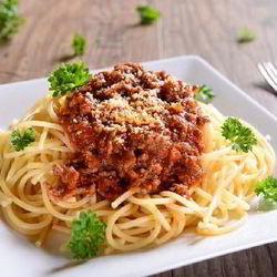 Рецепт Спагетти болонезе с травами