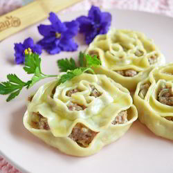 Рецепт Мантов в форме розочек
