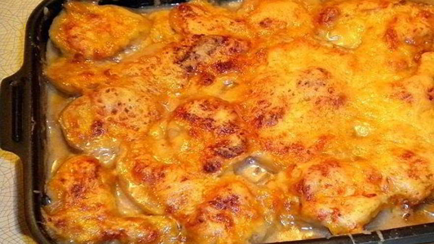 Рецепт мяса по-французски в духовке с грибами