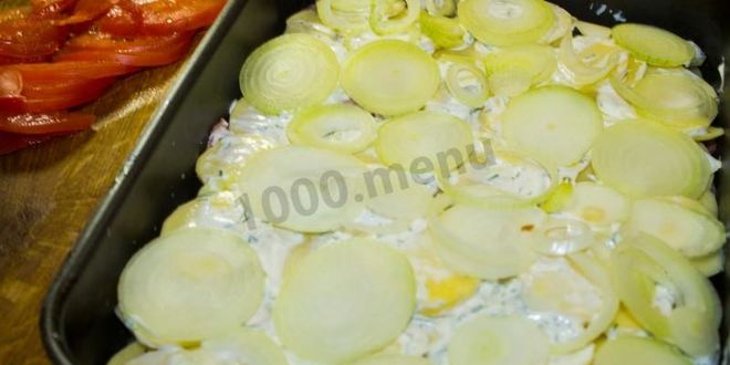 Рецепт мяса свинины по-французски с помидорами картошкой сыром