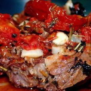 Рецепт Свиного мяса по-французски с помидорами и грибами и картошкой