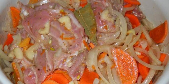 Рецепт кролика тушеного в лимонном маринаде