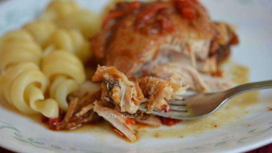 Рецепт курицы в абрикосовом соусе в медленноварке