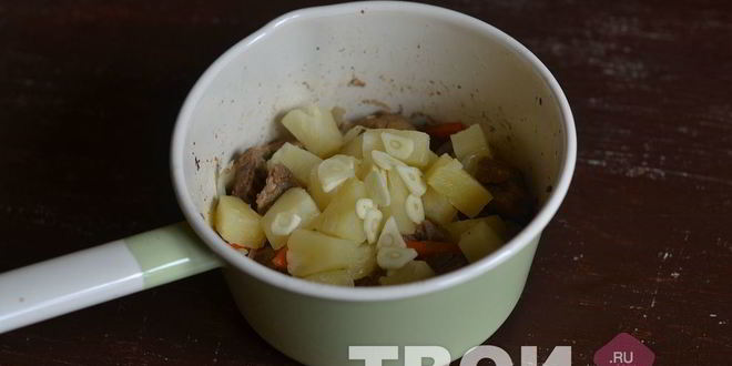 Рецепт свинины с ананасами