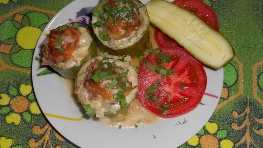 Рецепт фаршированных кабачков, запеченных в духовке