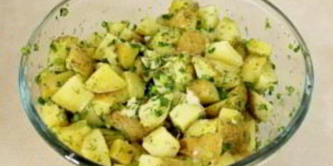 Рецепт картофеля, запеченного в духовке с зеленью