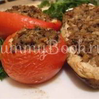 Рецепт Печеных овощей, фаршированных курицей с соусом бешамель и грибами