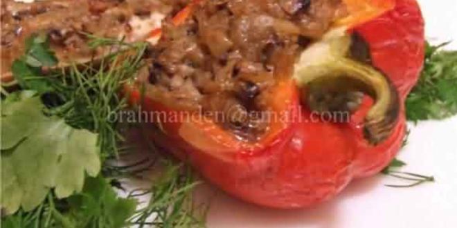 Рецепт печеных овощей, фаршированных курицей с соусом бешамель и грибами